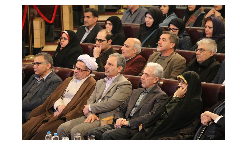 ستون فقرات پژوهش، آزاداندیشی است