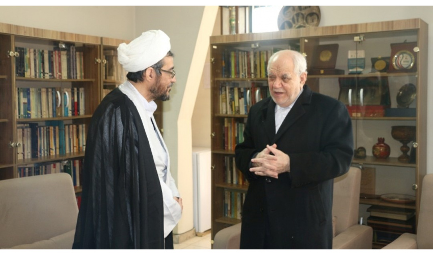 دیدار سرپرست «سمت» با استاد برجسته فلسفه دانشگاه شهید بهشتی