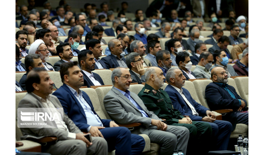 بسیج اساتید برگزار کرد: اولین همایش جهادگران تبیین در دانشگاه