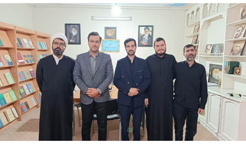 نشست مشترک سازمان «سمت» و مؤسسه حکمت و فلسفه در قم برگزار شد